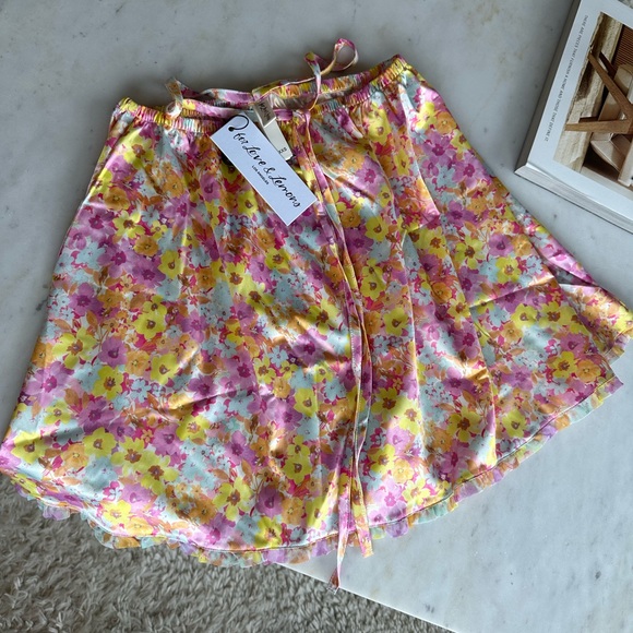 FOR LOVE AND LEMONS PASTEL PUNCH CROP TOP/SKIRT - Picture 4 of 5